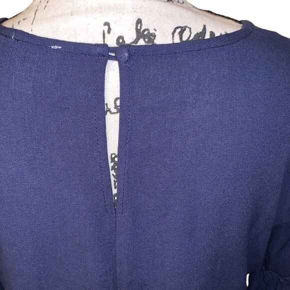 EVERLY navy rayon babydoll tiered blouse Small - Picture 9 of 9
